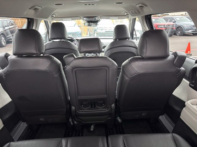 Certified 2023 Kia Carnival LX FWD image 35