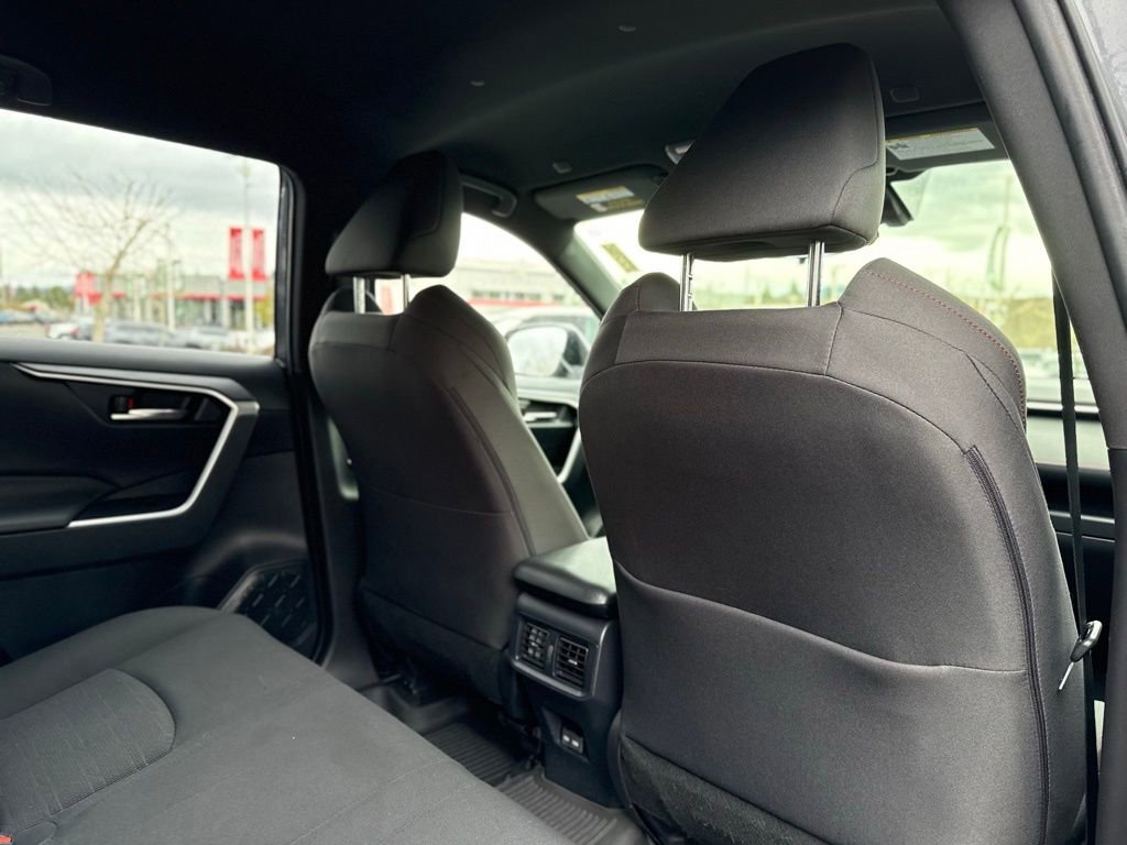Used 2024 Toyota RAV4 SE AWD/4WD image 19