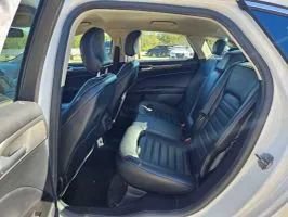 Used 2018 Ford Fusion SE w/ Equipment Group 602A image 7