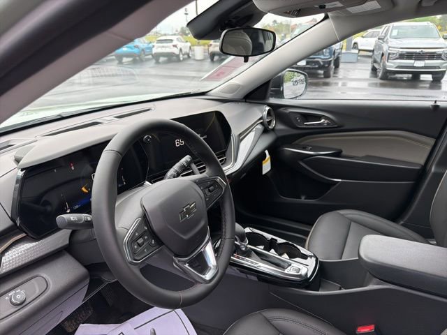New 2026 Chevrolet Trax ACTIV w/ Sunroof Package FWD image 6