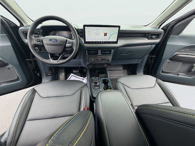 Used 2025 Ford Maverick Lobo image 3