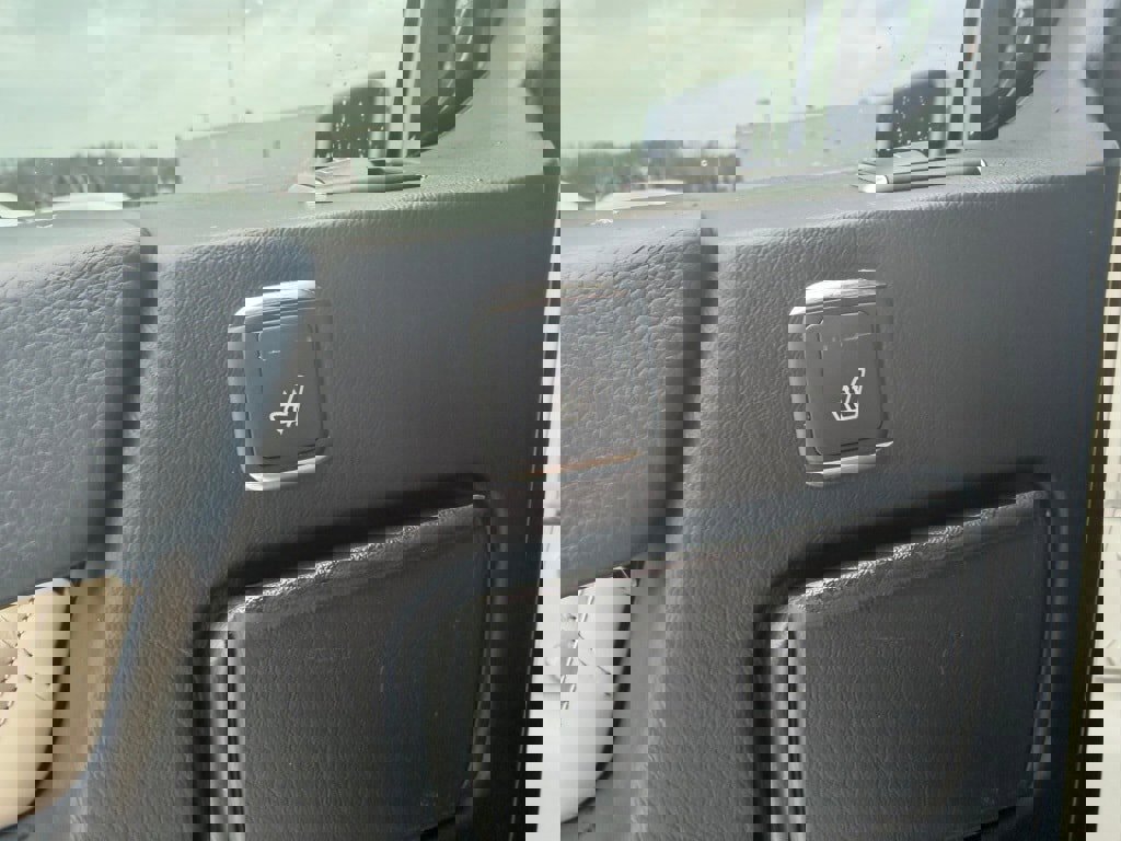 Used 2016 Mercedes-Benz G 63 AMG 4MATIC image 37