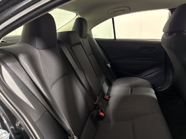 Used 2022 Toyota Corolla LE FWD image 15