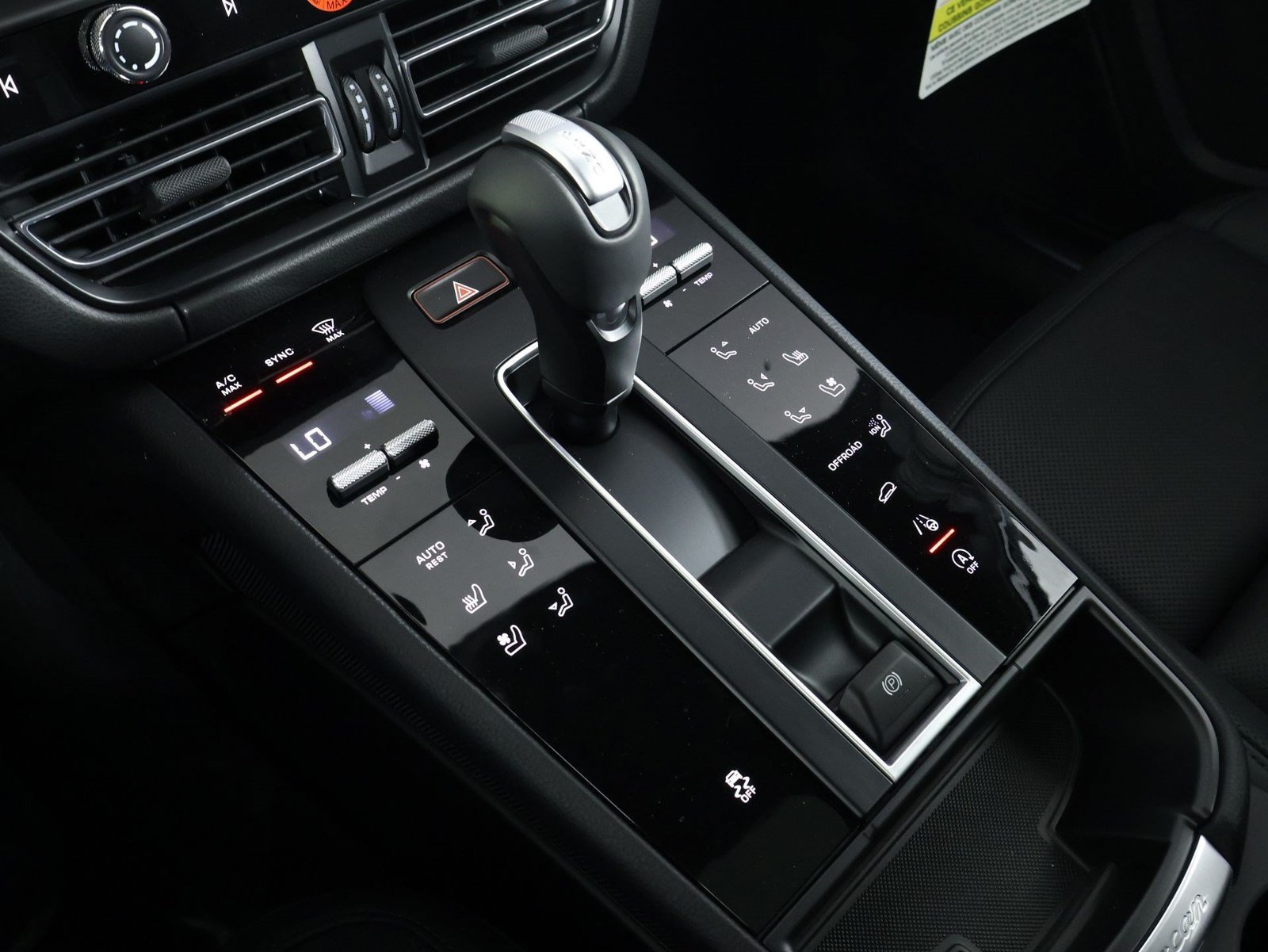 New 2026 Porsche Macan AWD/4WD image 14