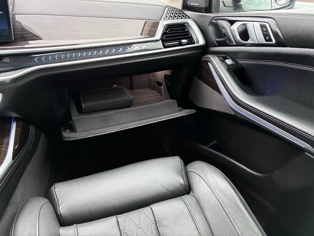 Used 2024 BMW X7 xDrive40i w/ Premium Package AWD/4WD image 52