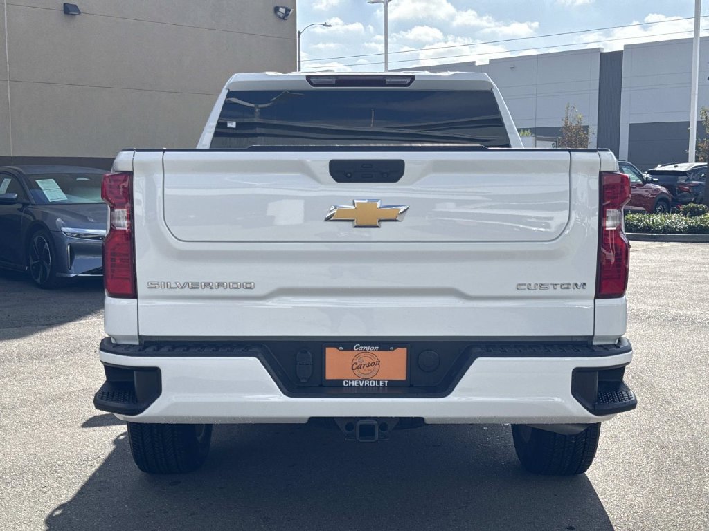 Used 2024 Chevrolet Silverado 1500 Custom RWD image 4