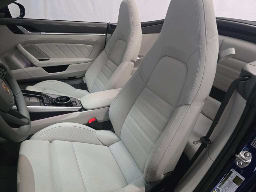 Certified 2025 Porsche 911 Turbo S AWD/4WD image 5
