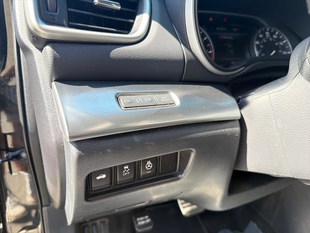 Used 2017 Nissan Maxima SR w/ Midnight Edition FWD image 10