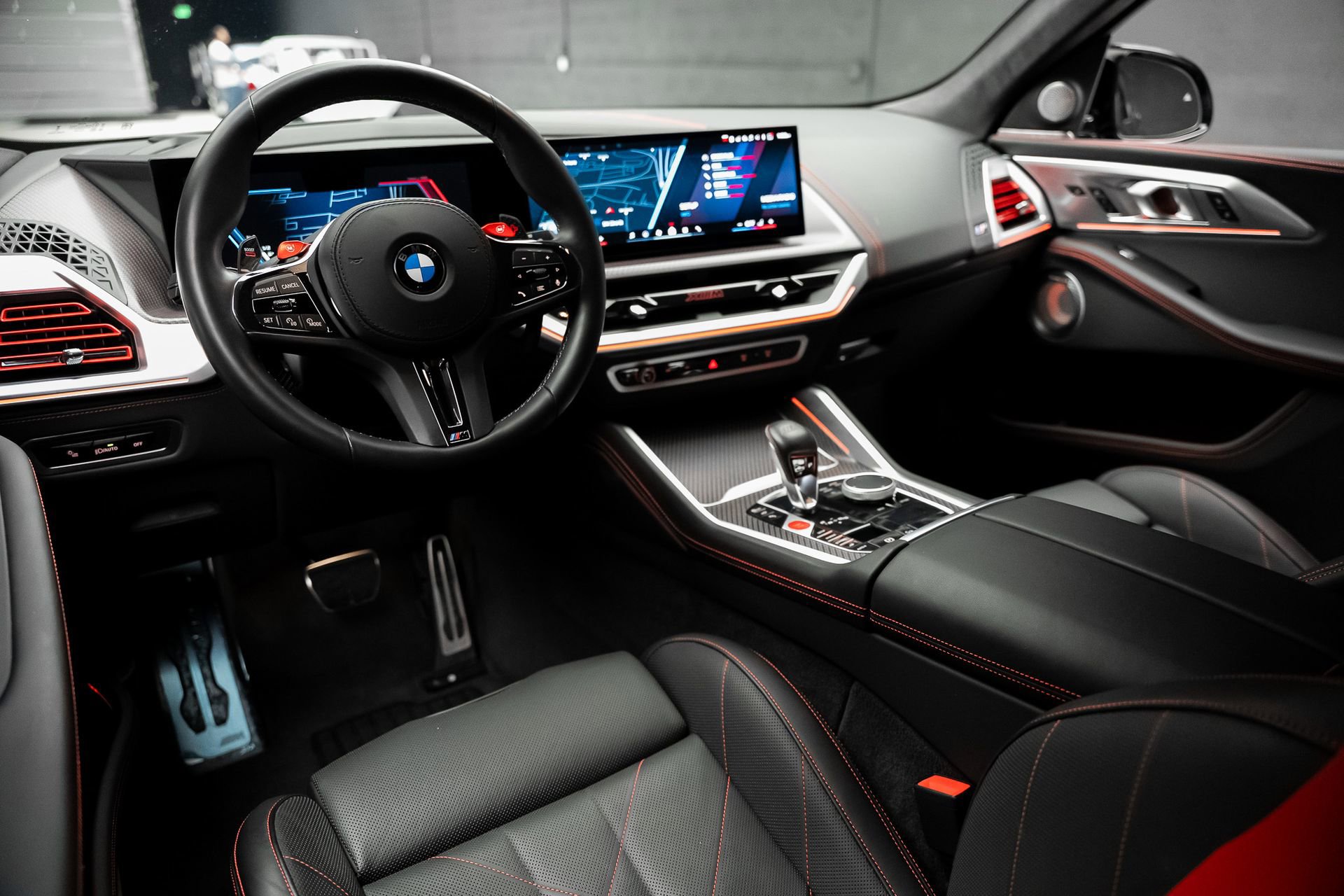 Used 2024 BMW XM Label Red image 2