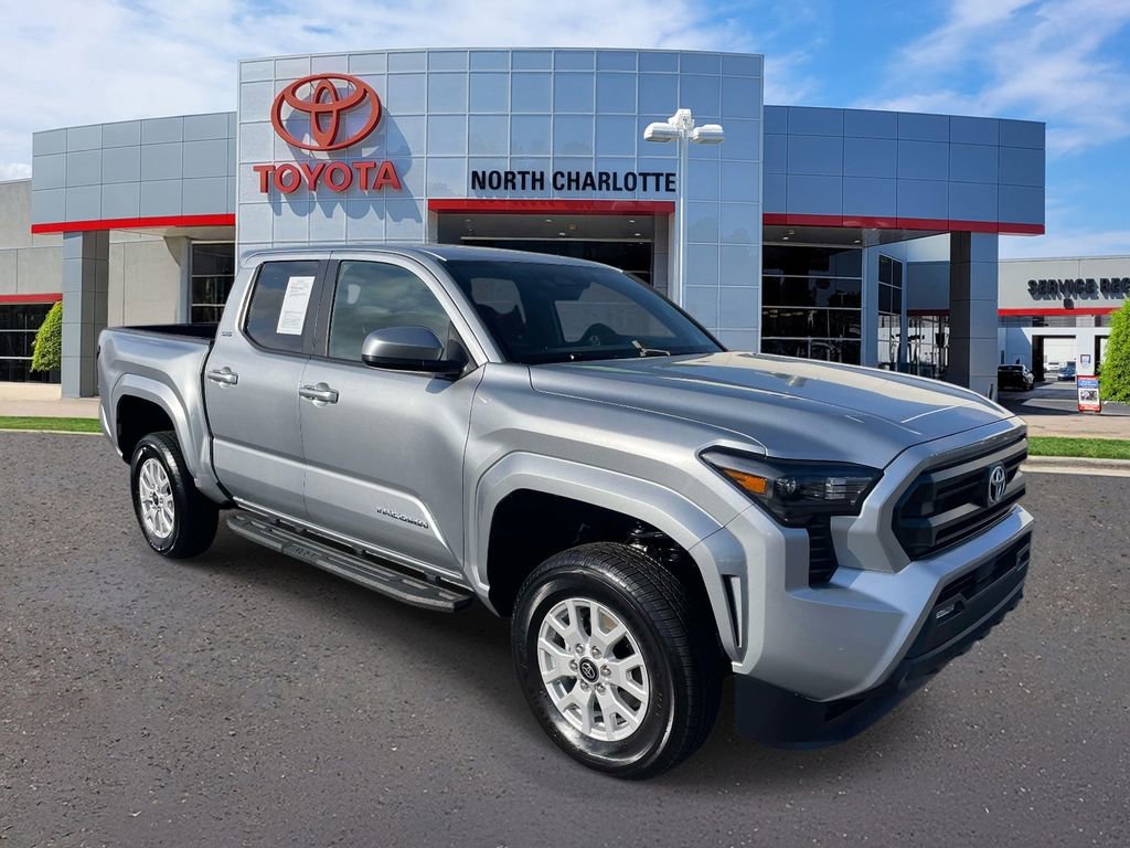 Used 2025 Toyota Tacoma SR5 image 1