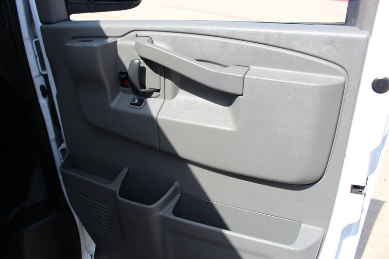 Used 2021 Chevrolet Express 2500 Extended w/ Driver Convenience Package RWD image 18