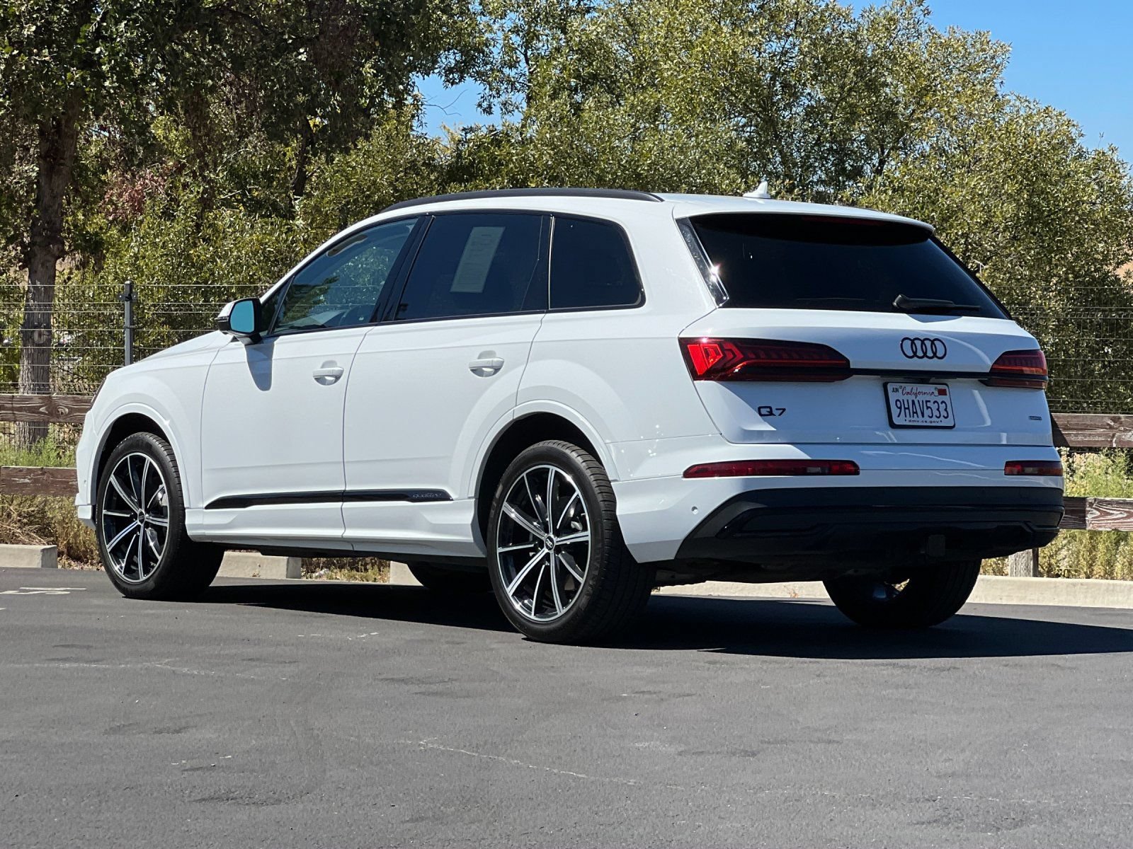 Used 2023 Audi Q7 2.0T Premium Plus w/ Premium Plus Package AWD/4WD image 4