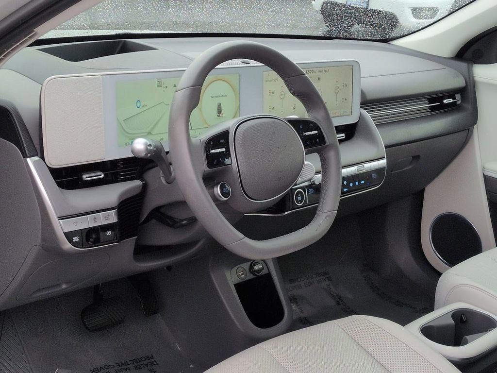 Used 2024 Hyundai Ioniq 5 Limited image 12