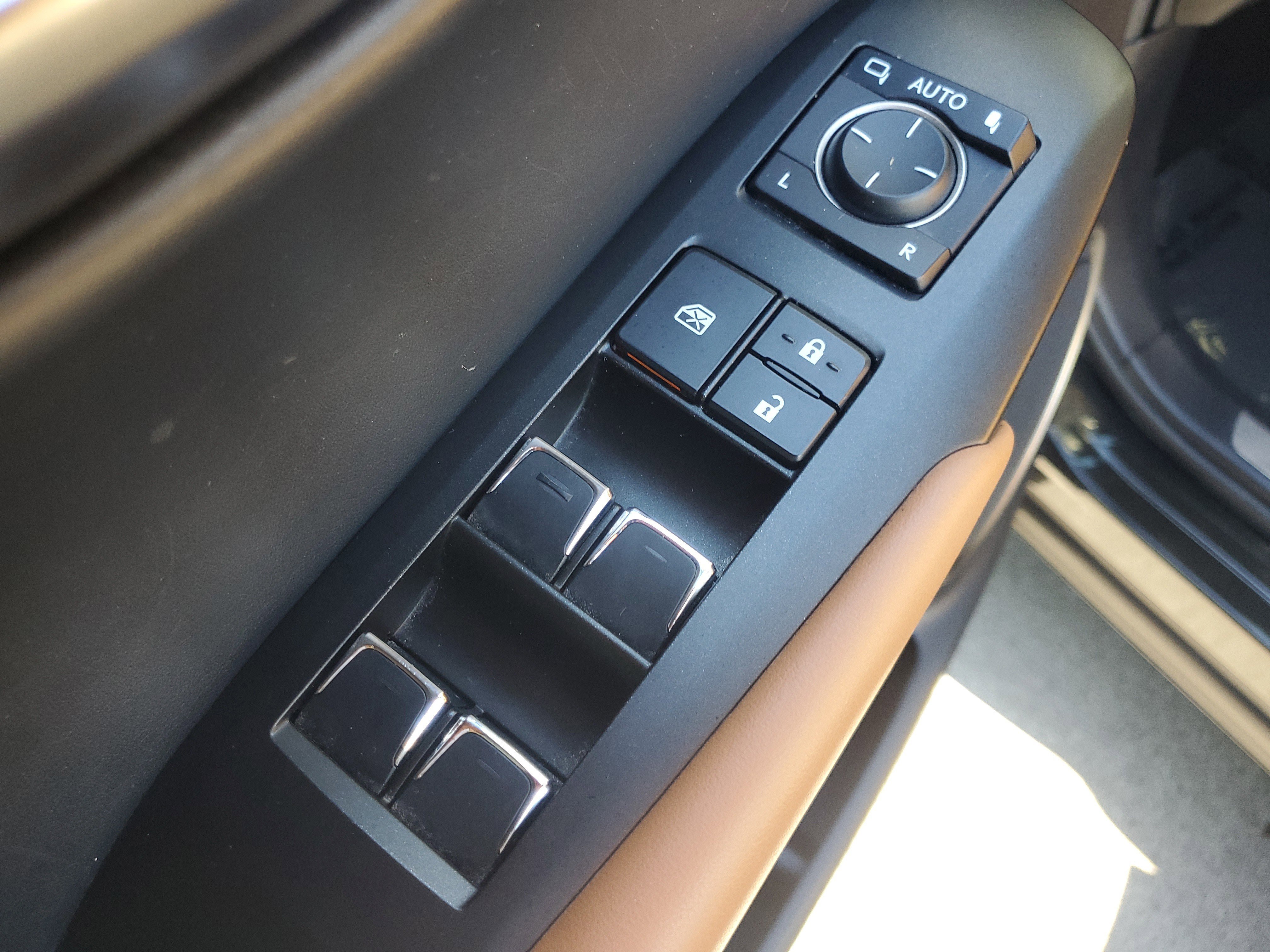 Used 2019 Lexus NX 300 FWD image 20