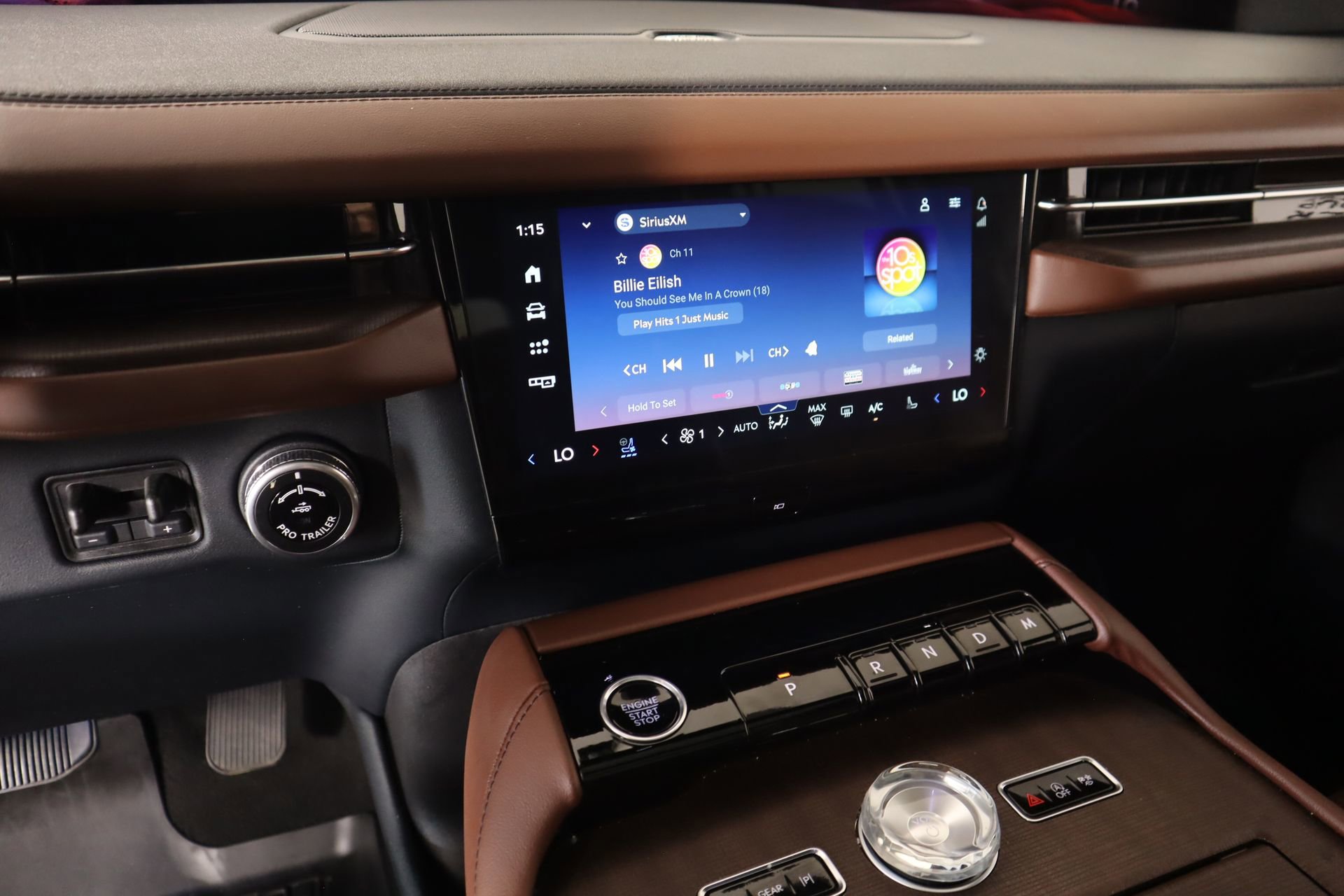 Certified 2025 Lincoln Navigator L Reserve AWD/4WD image 6