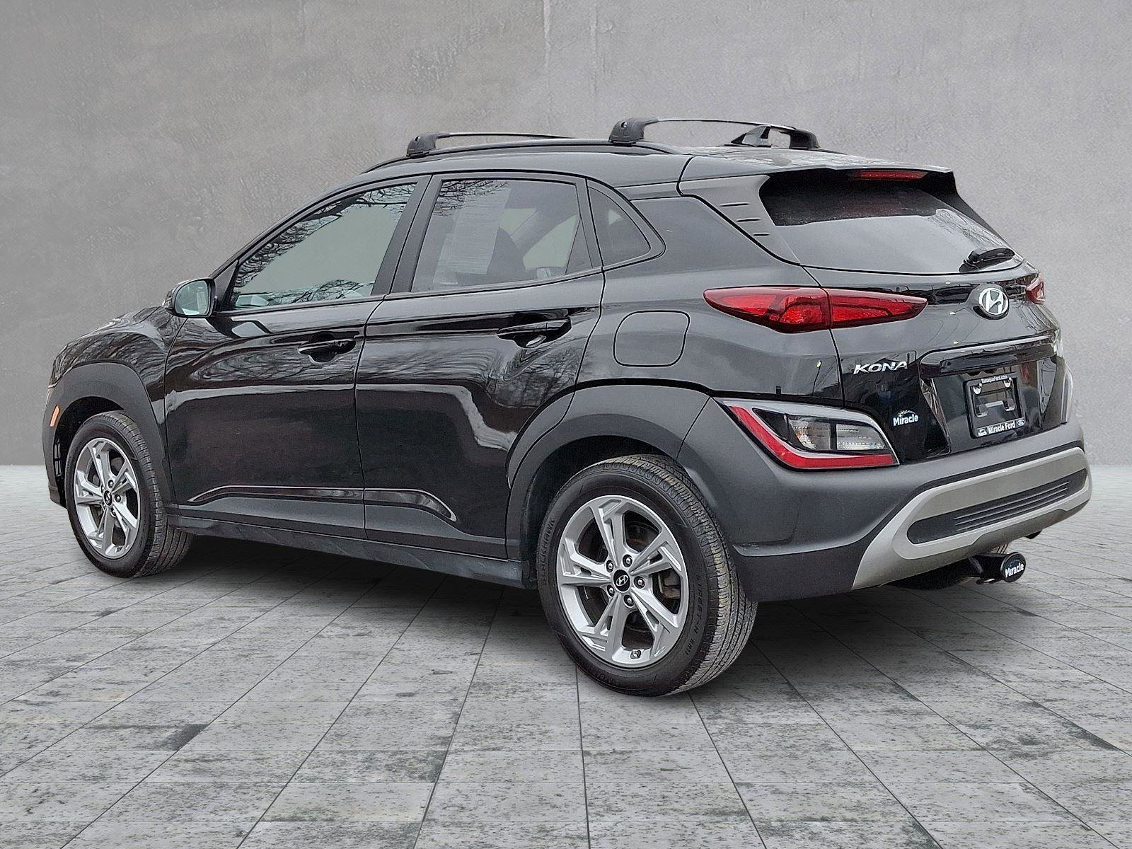 Used 2022 Hyundai Kona SEL image 4