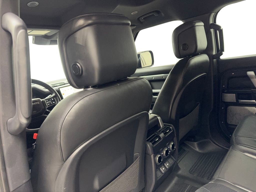 Used 2024 Land Rover Defender 130 Outbound image 33