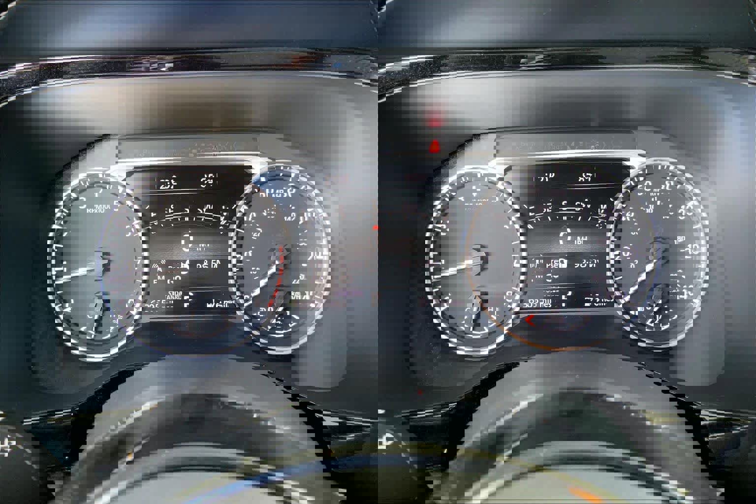 Used 2022 Nissan Pathfinder SL w/ SL Premium Package image 26