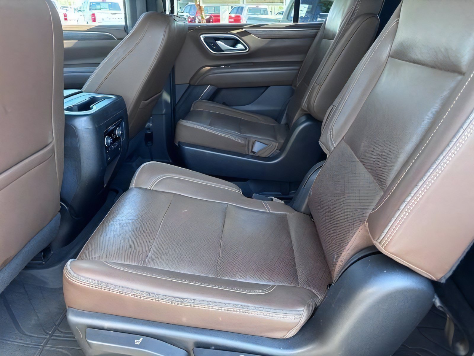 Used 2022 Chevrolet Tahoe High Country AWD/4WD image 14