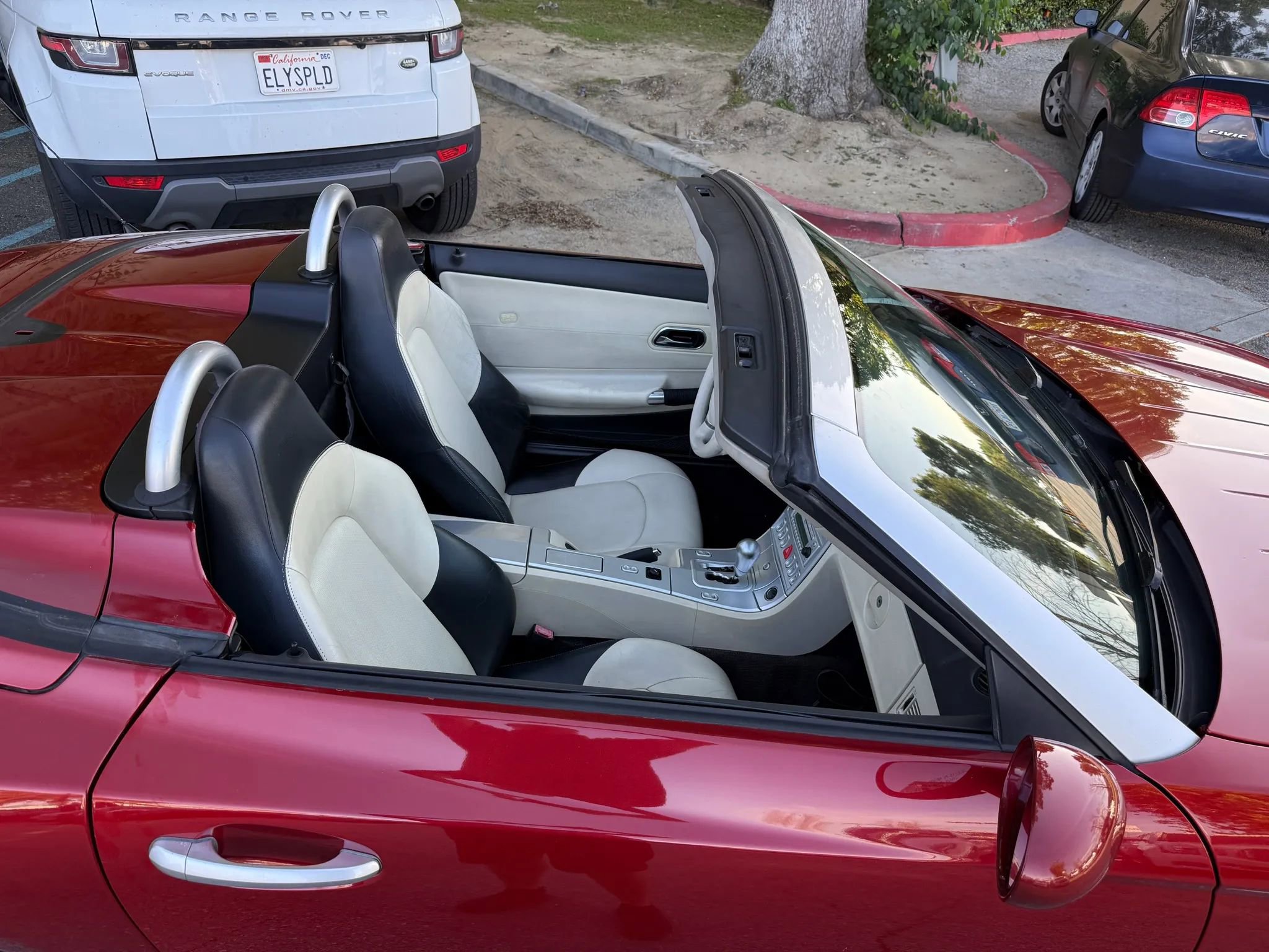 Used 2006 Chrysler Crossfire Limited RWD image 13