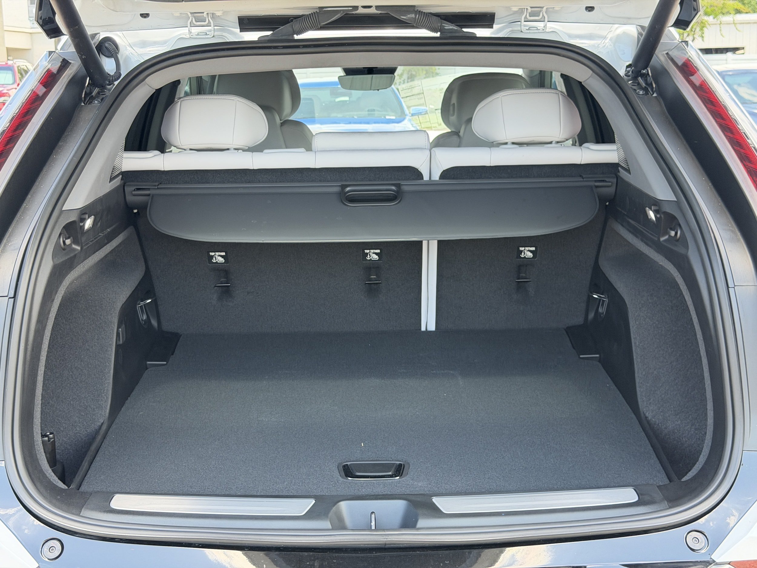 New 2026 Cadillac Optiq Luxury 2 RWD image 10
