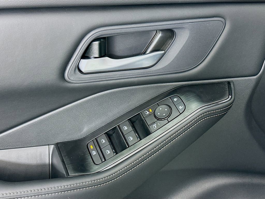 New 2026 Nissan Rogue SV w/ Cold Weather Package image 23