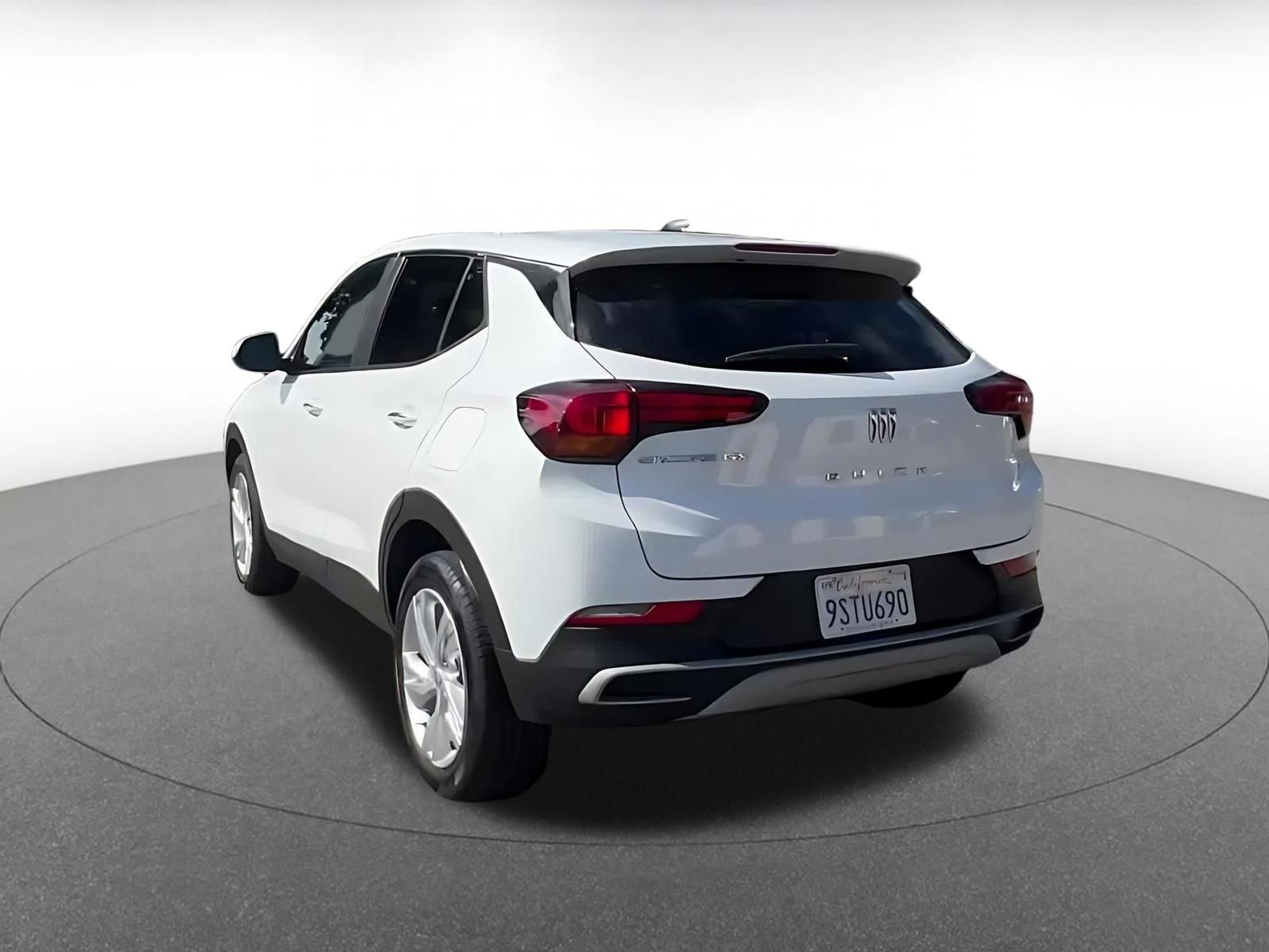 Used 2025 Buick Encore GX Preferred FWD image 11
