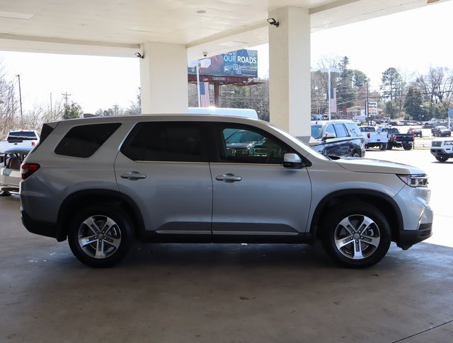 Used 2025 Honda Pilot EX-L image 7