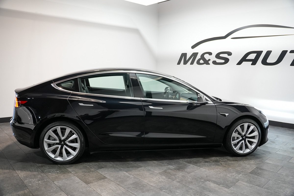 Used 2018 Tesla Model 3 Long Range RWD image 23