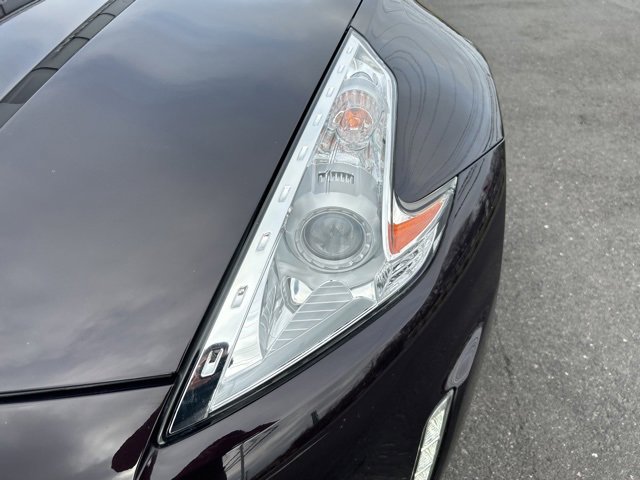 Used 2017 Nissan 370Z Touring image 8