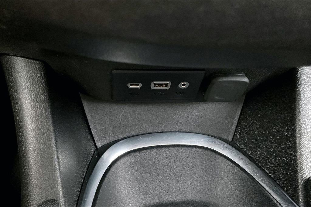 Used 2023 Chevrolet Malibu LT image 31