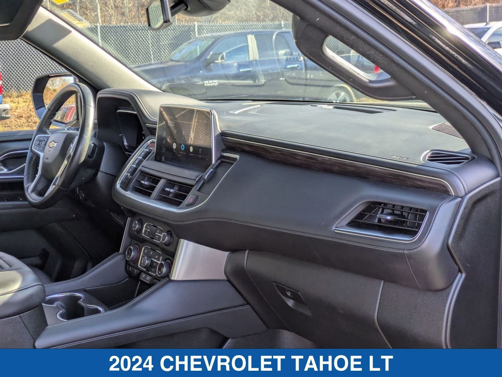 Used 2024 Chevrolet Tahoe LT AWD/4WD image 38