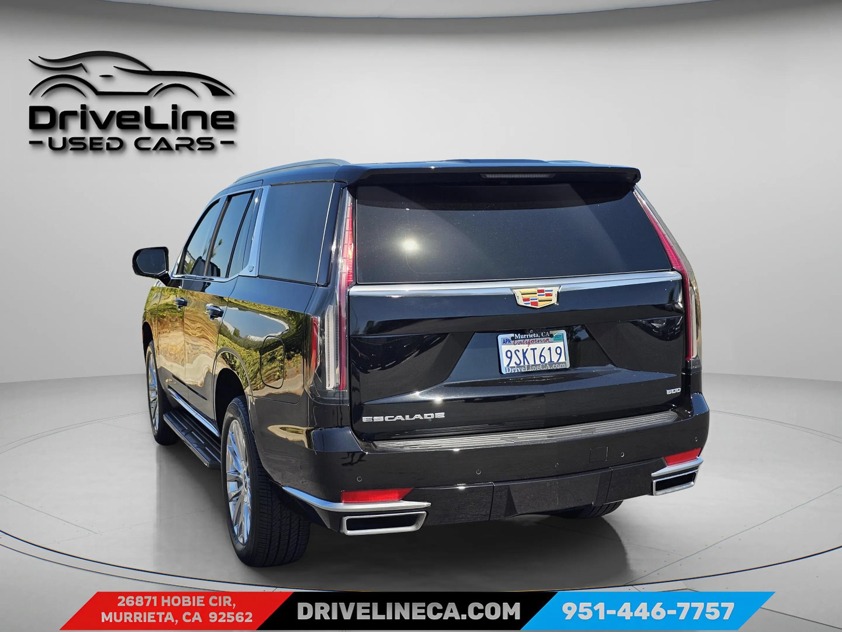 Used 2023 Cadillac Escalade Premium Luxury RWD image 6