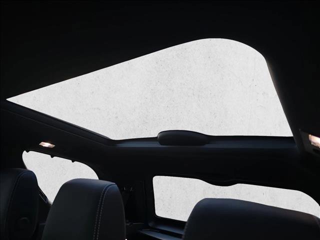 New 2026 Land Rover Discovery Limited Edition AWD/4WD image 15