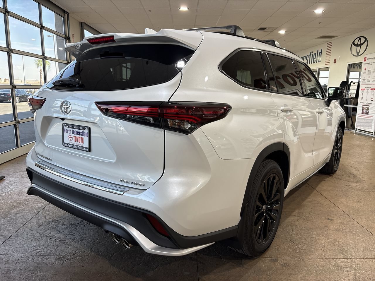 New 2026 Toyota Highlander XSE AWD/4WD image 2