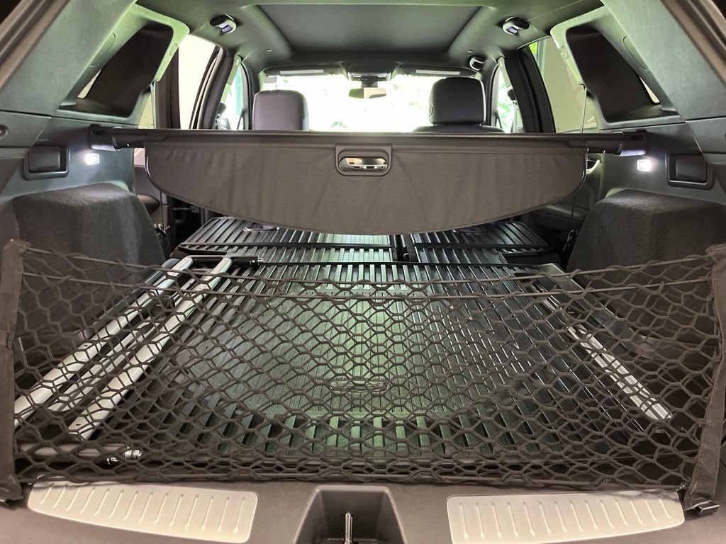 Certified 2024 Cadillac XT5 Premium Luxury w/ LPO, Floor Liner Package AWD/4WD image 17
