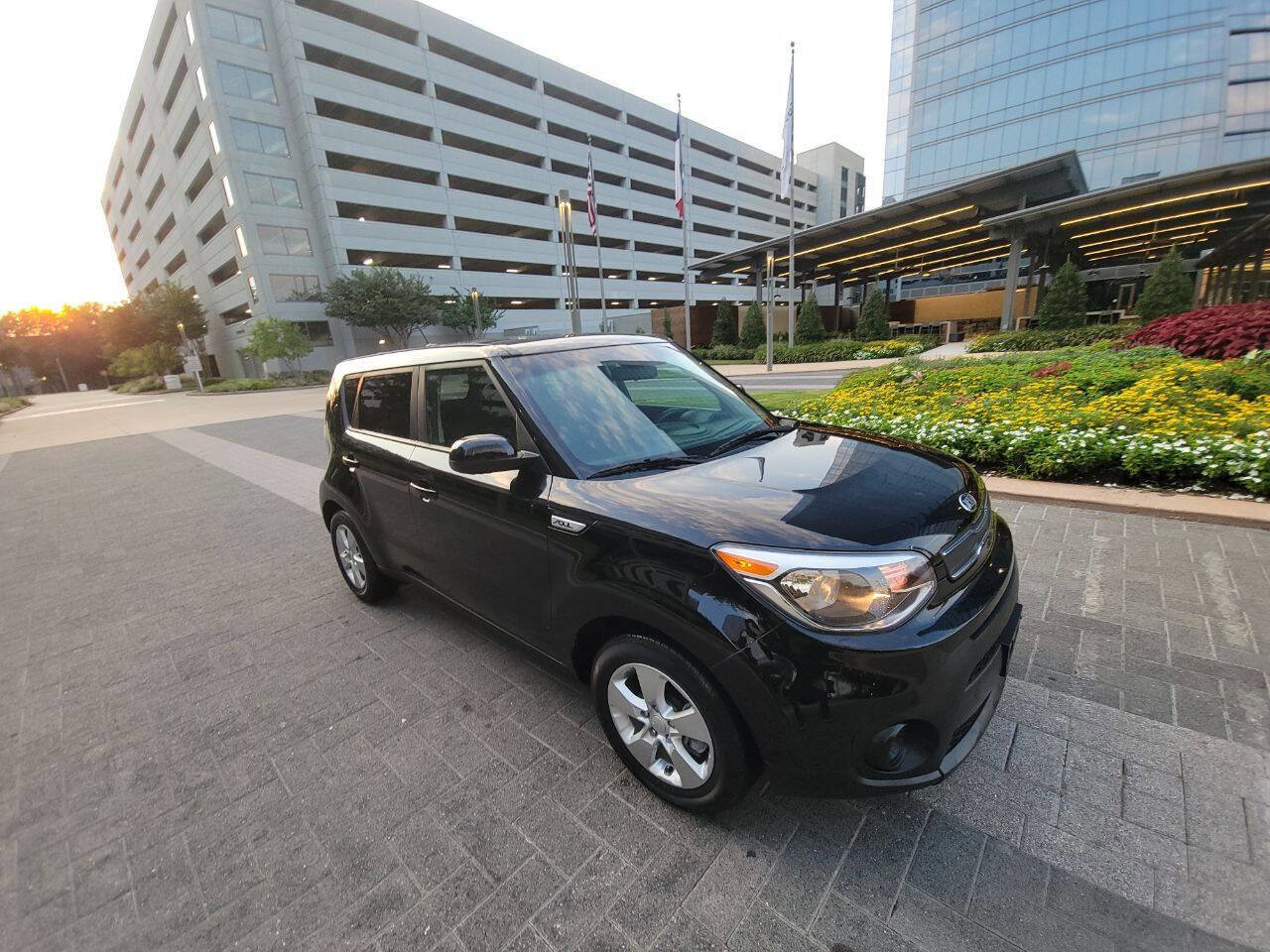 Used 2019 Kia Soul image 3