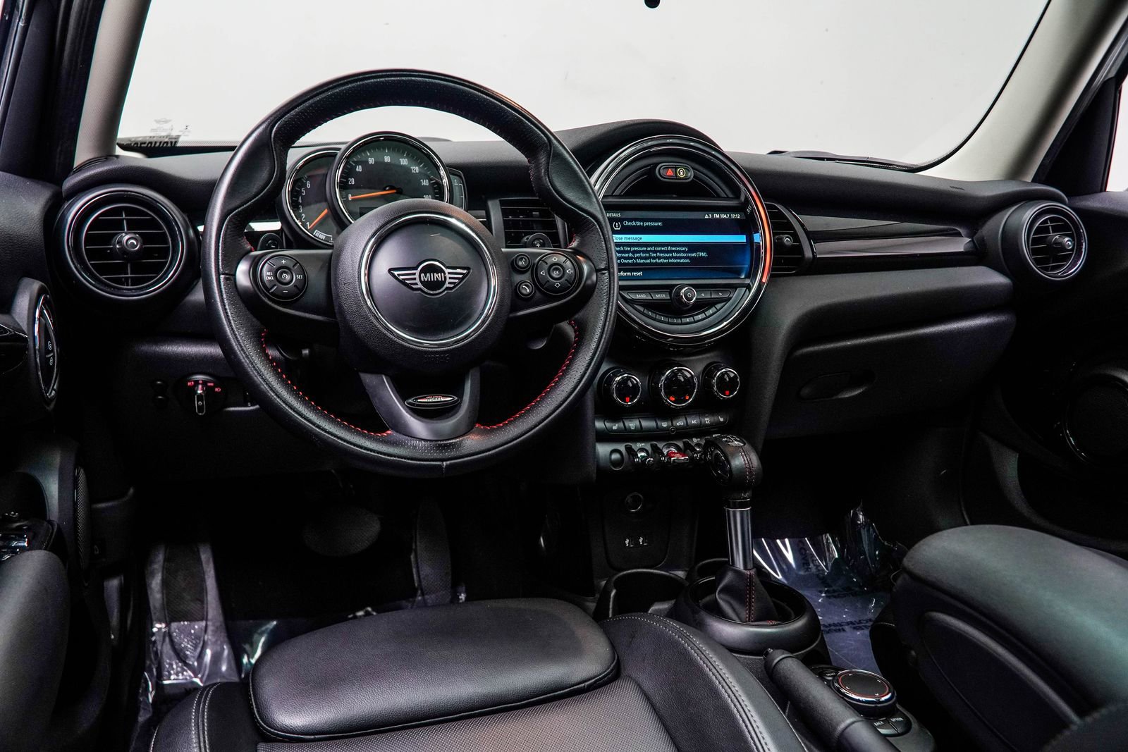 Used 2019 MINI Cooper S image 5