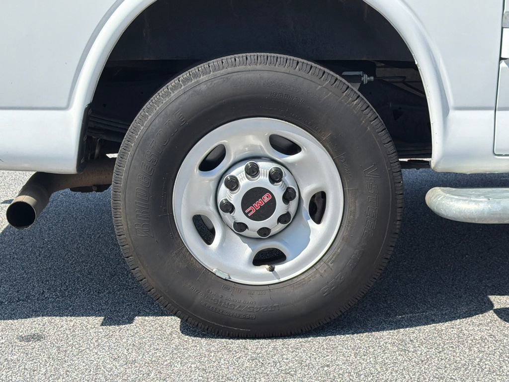 Used 2024 GMC Savana 2500 w/ Driver Convenience Package RWD image 17