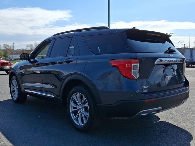 Used 2023 Ford Explorer XLT w/ Equipment Group 202A image 7