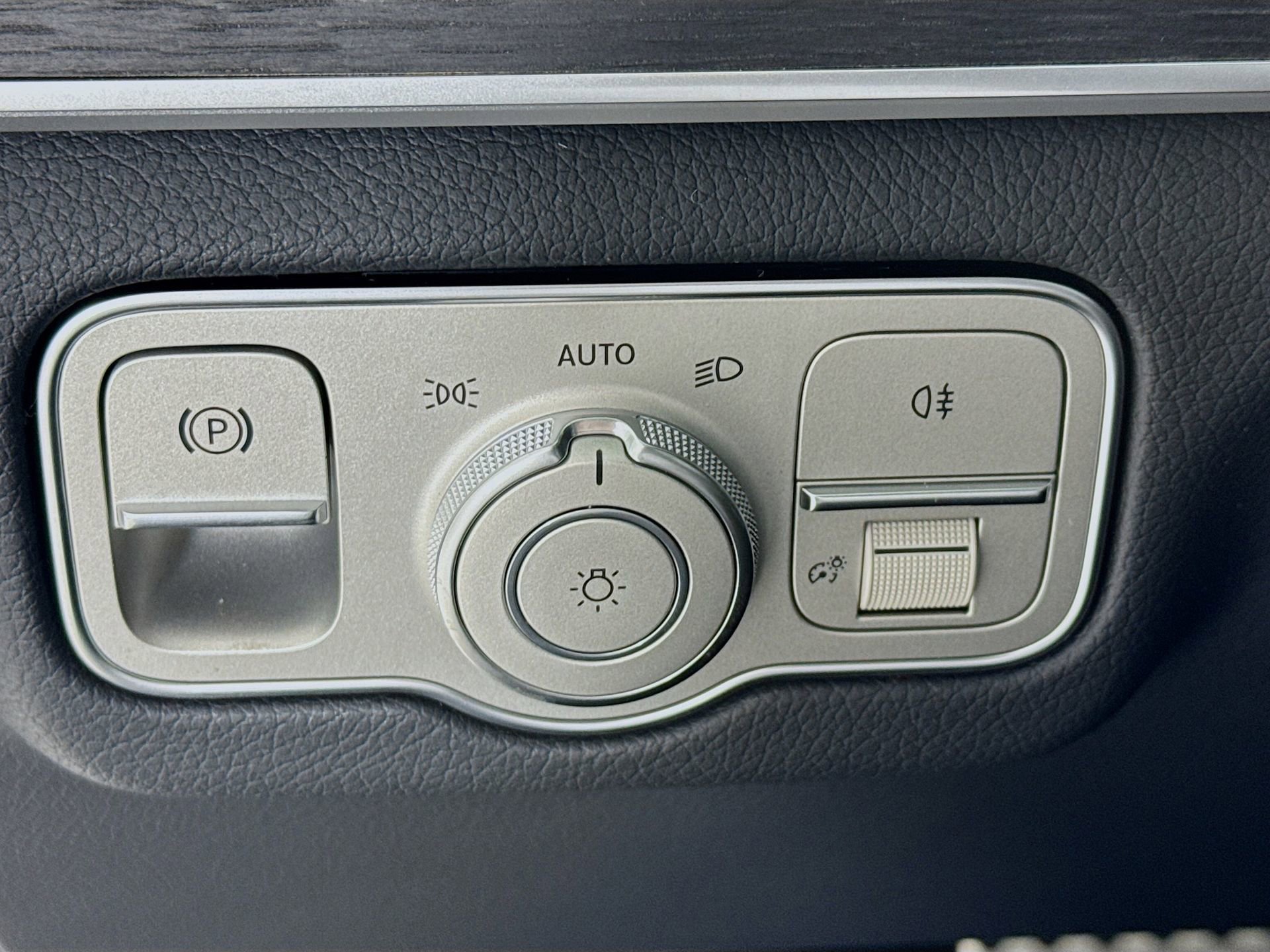 New 2026 Mercedes-Benz GLS 450 4MATIC image 11