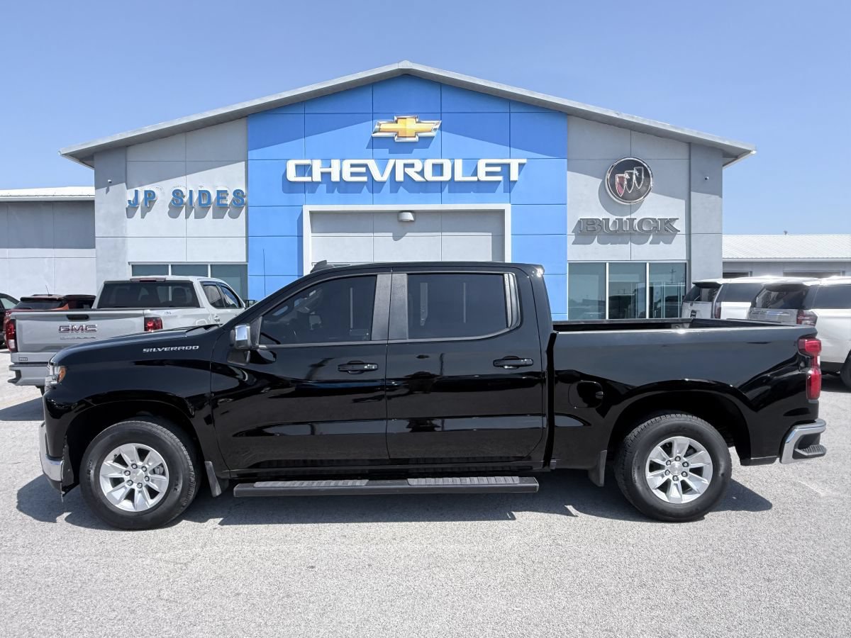 Used 2022 Chevrolet Silverado 1500 LT w/ Bed Protection Package RWD image 4