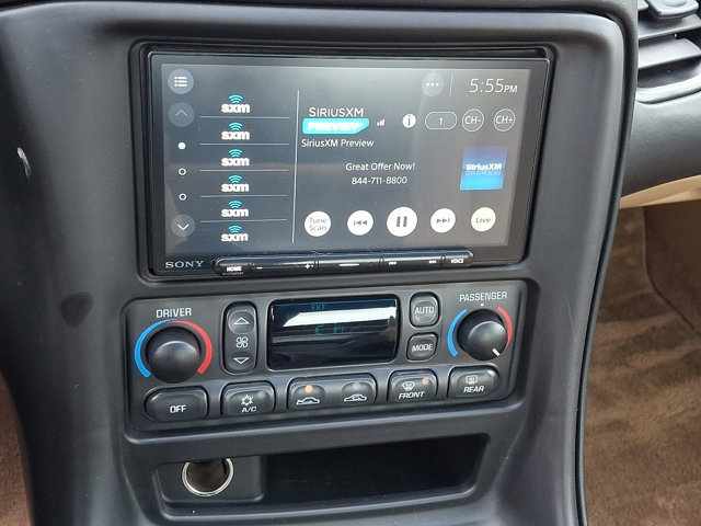 Used 2001 Chevrolet Corvette Coupe w/ Preferred Equipment Group2 image 14