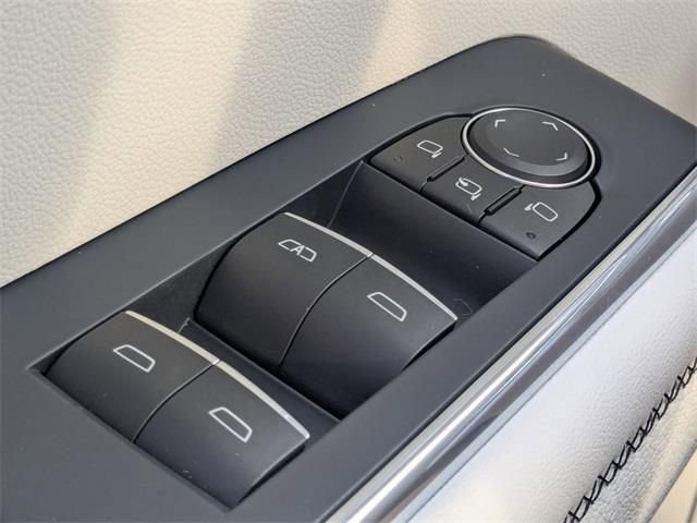 New 2026 GMC Acadia Denali w/ Super Cruise Package image 23