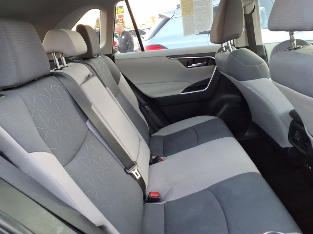 Certified 2023 Toyota RAV4 XLE w/ Convenience Package image 29