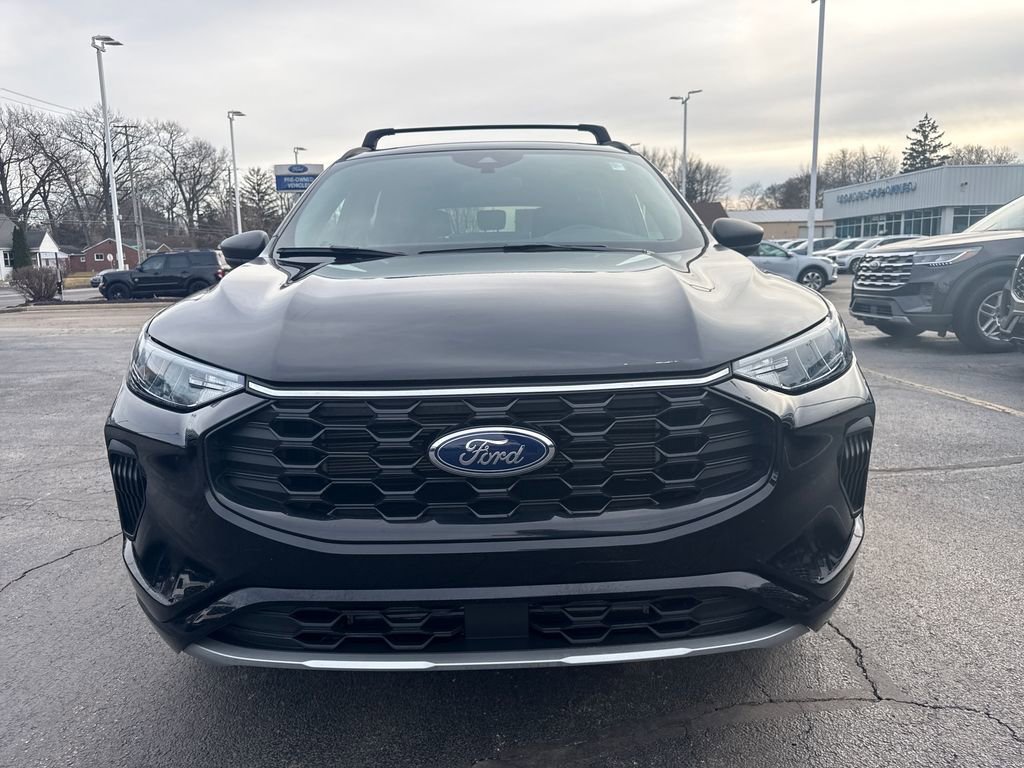 Used 2023 Ford Escape ST-Line w/ Tech Pack #1 image 3
