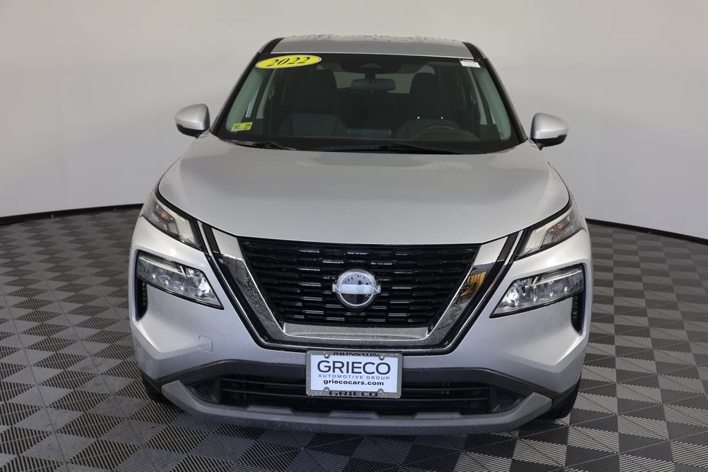 Used 2022 Nissan Rogue SV AWD/4WD image 3