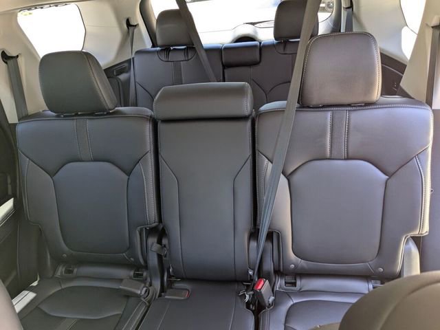 Certified 2025 Honda Pilot EX-L image 30