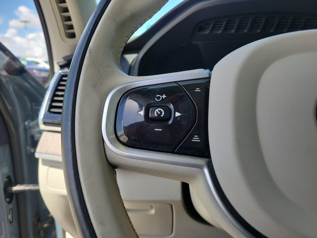 Used 2023 Volvo XC90 B6 Plus w/ Protection Package Premier AWD/4WD image 16