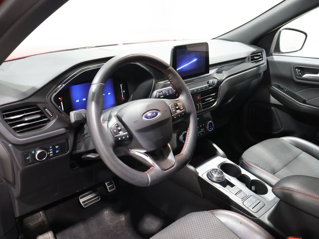 Used 2024 Ford Escape ST-Line image 14